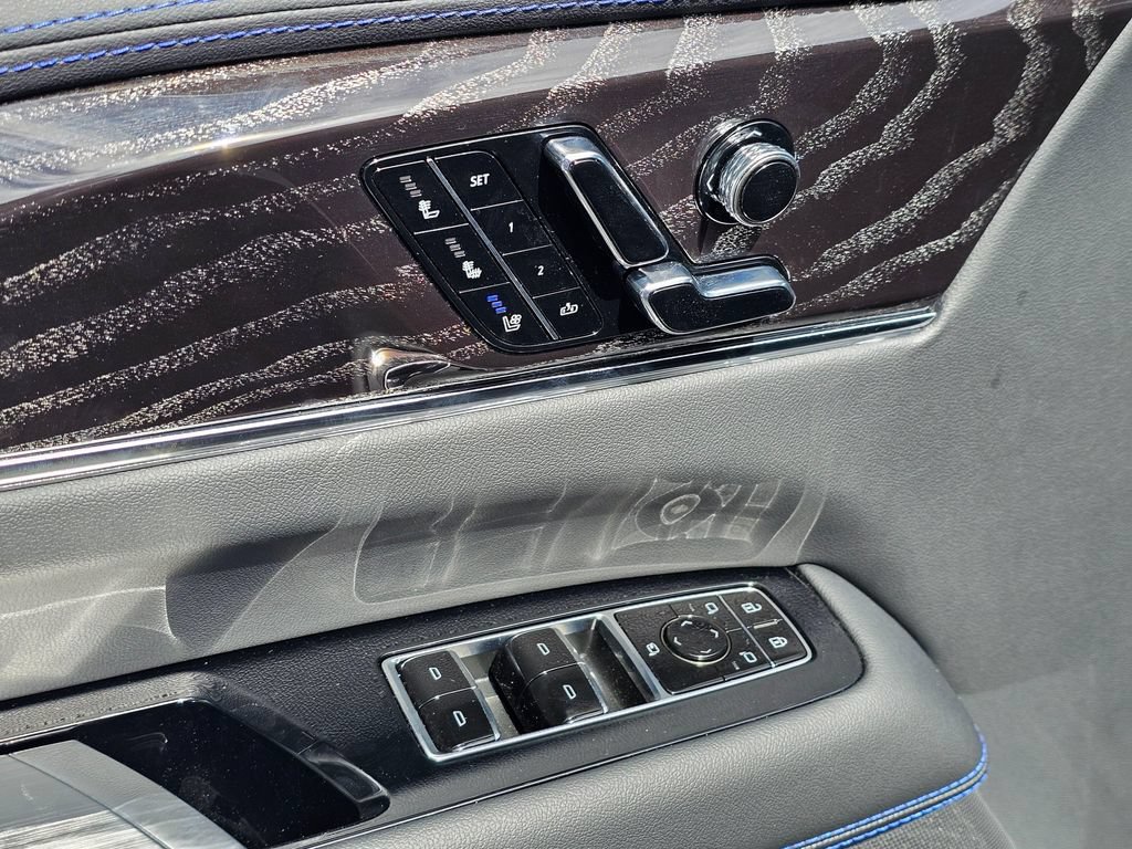 New 2026 Cadillac Escalade IQL Luxury AWD/4WD image 25