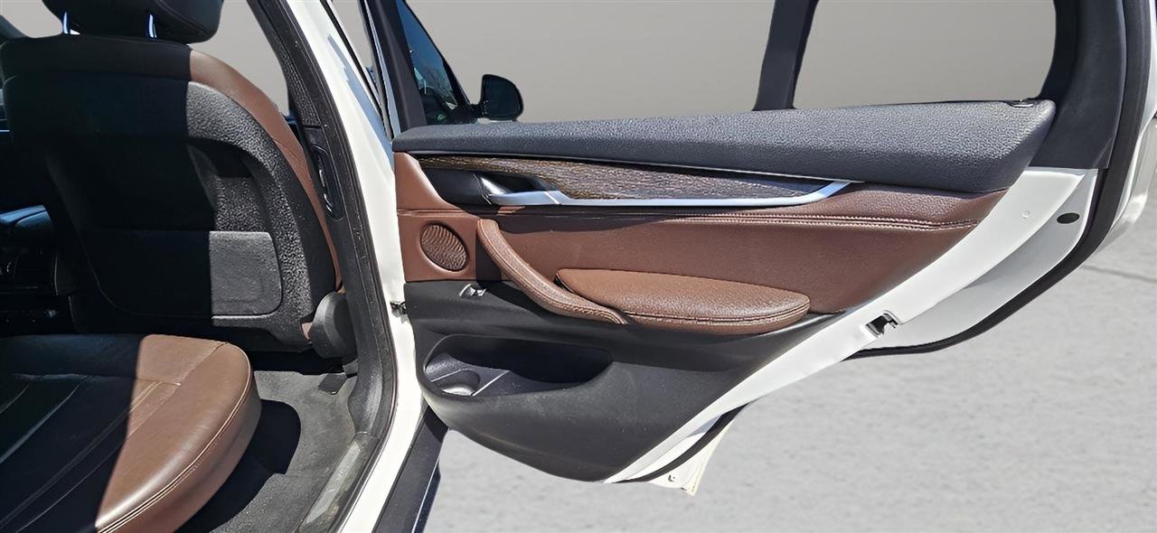 Used 2018 BMW X5 xDrive35i AWD/4WD image 25