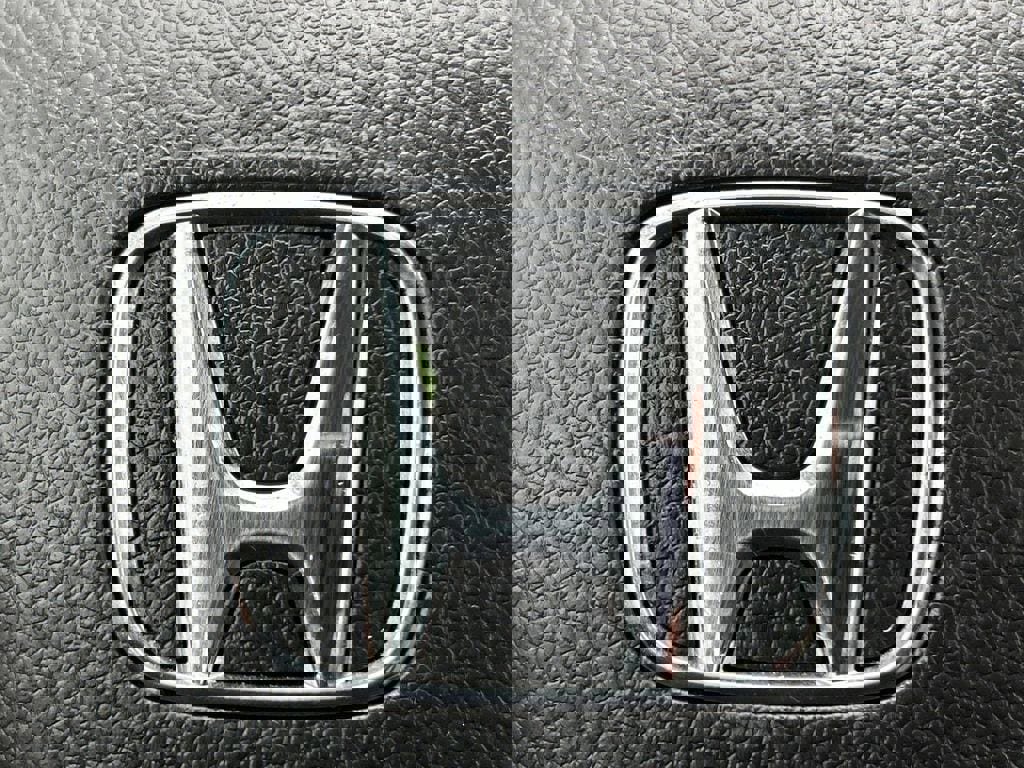 Used 2018 Honda HR-V LX image 29