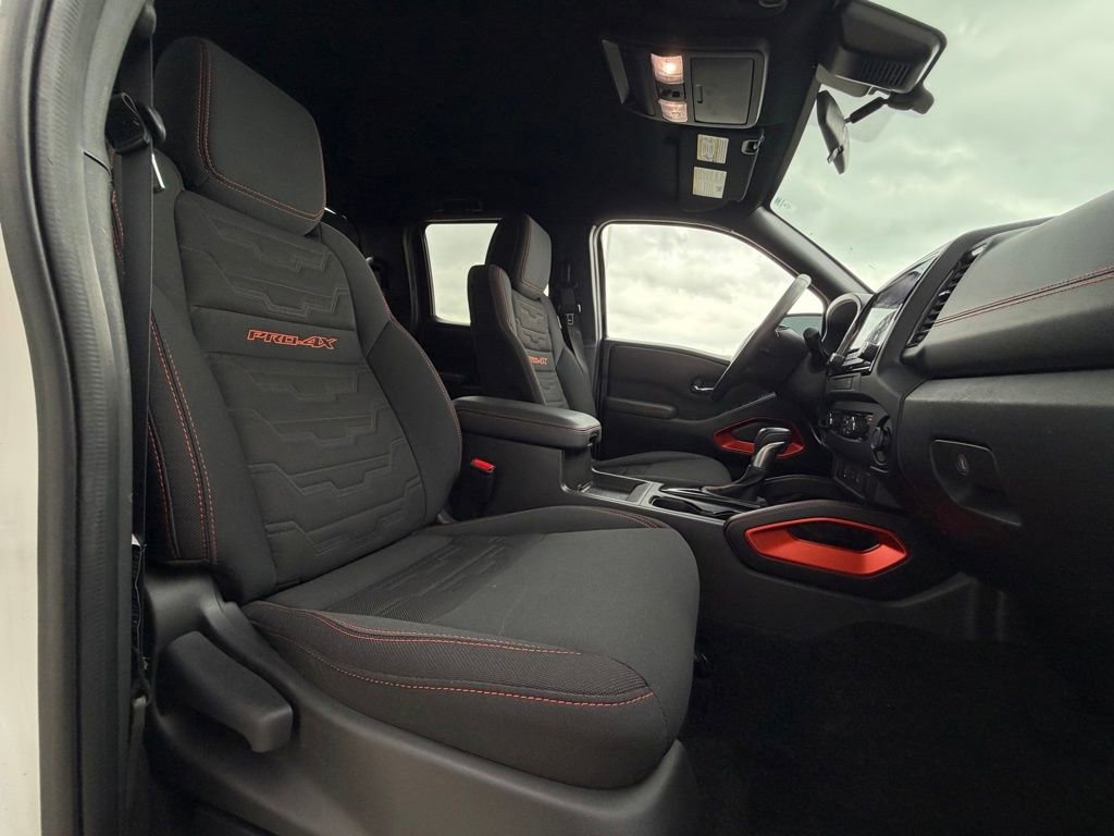 Used 2023 Nissan Frontier PRO-4X w/ Technology Package image 27