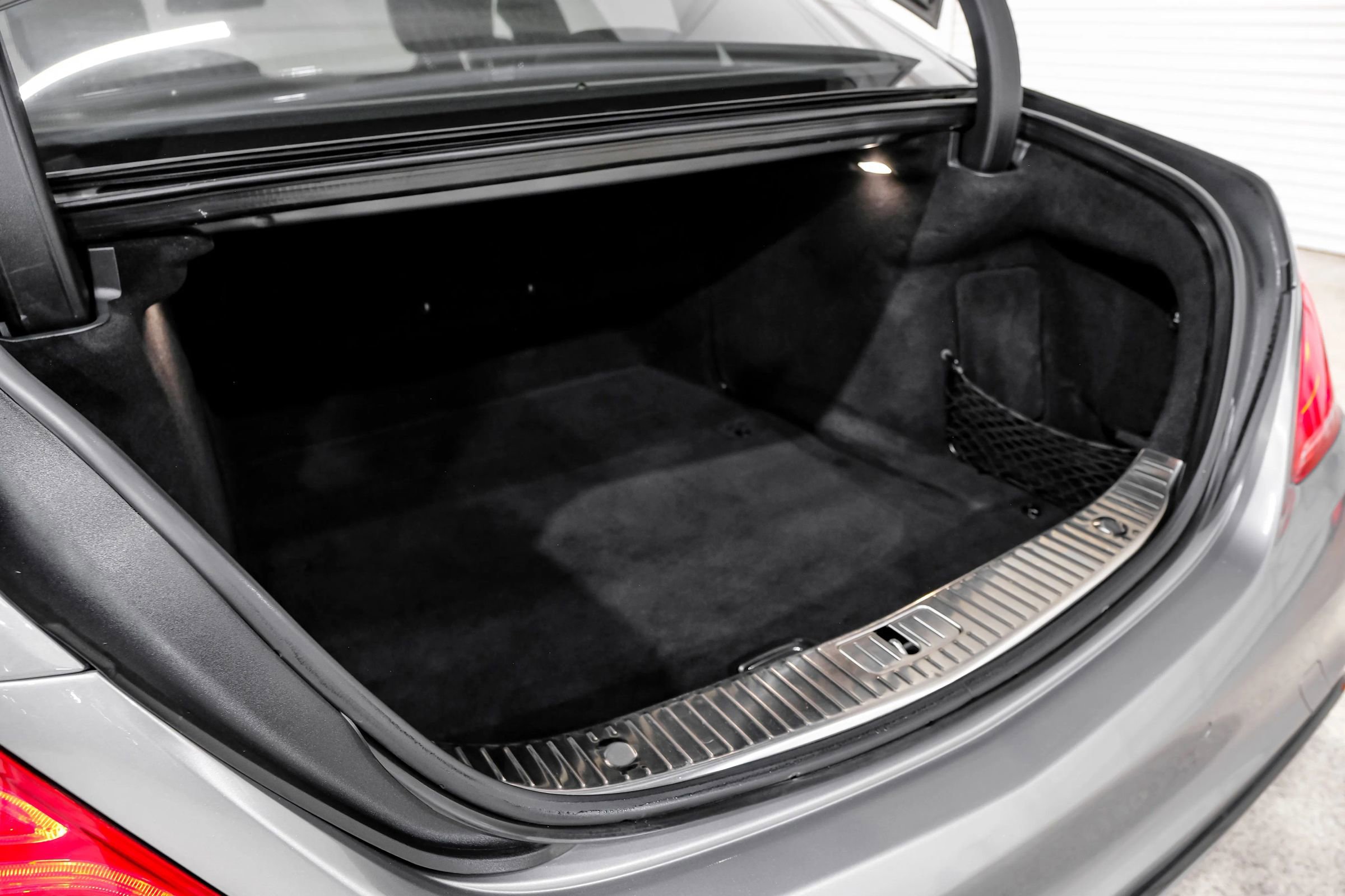 Used 2015 Mercedes-Benz S 550 Sedan w/ Sport Package w/ Sport Package image 61