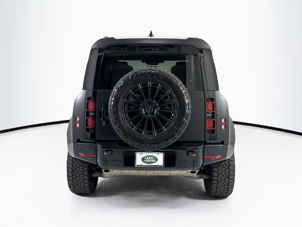 Certified 2023 Land Rover Defender 110 X-Dynamic SE image 6