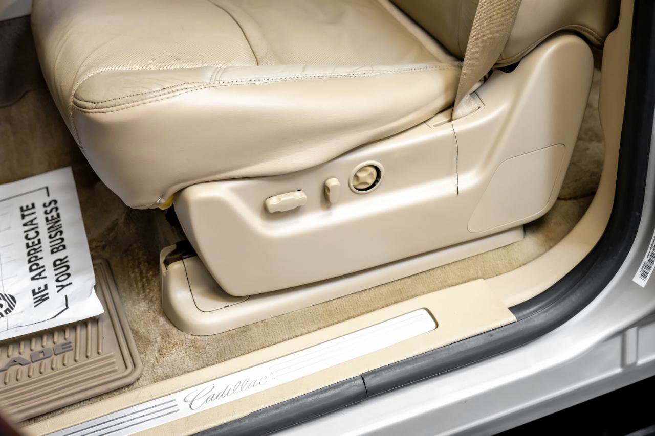 Used 2014 Cadillac Escalade Premium image 24