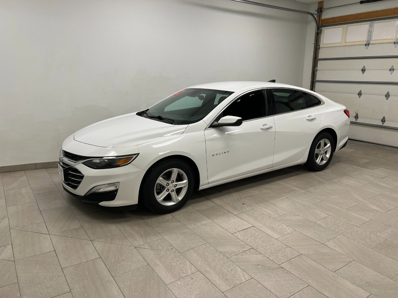 Used 2021 Chevrolet Malibu LS w/ Driver Confidence Package II image 5