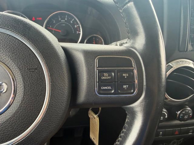 Used 2011 Jeep Wrangler Unlimited Sahara w/ Connectivity Group AWD/4WD image 20