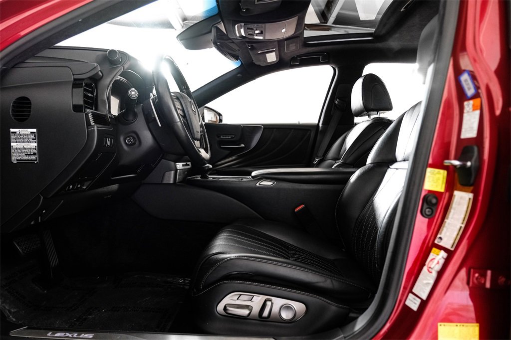 Used 2018 Lexus LS 500 image 3