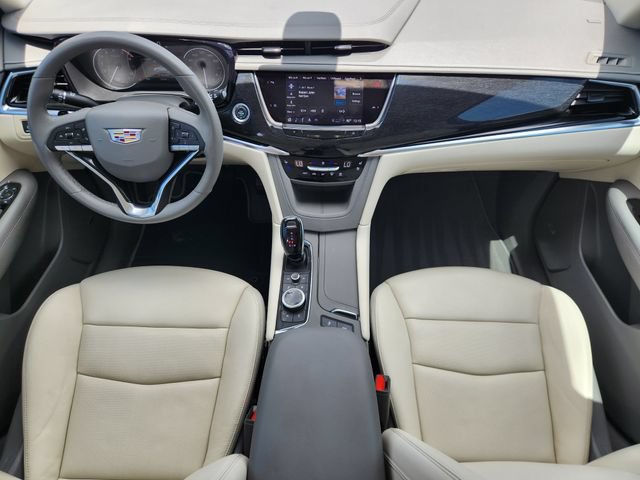 Used 2025 Cadillac XT6 Premium Luxury w/ LPO, Floor Liner Package FWD image 26