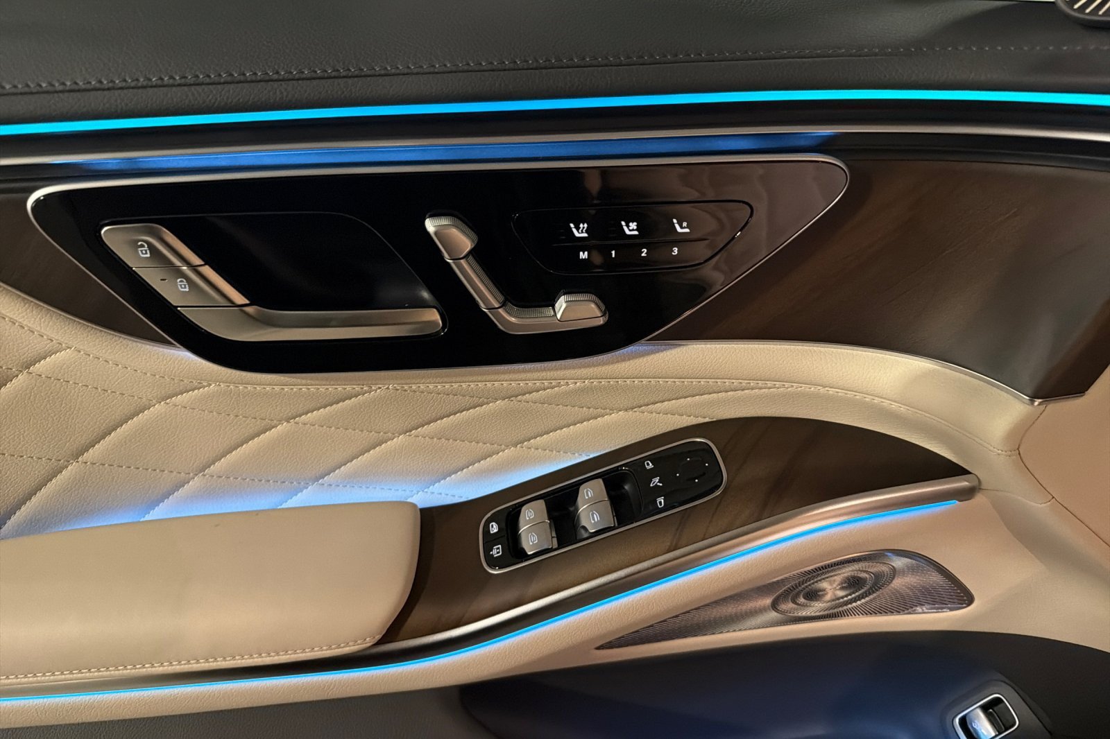 New 2027 Mercedes-Benz S 580 4MATIC Sedan image 10