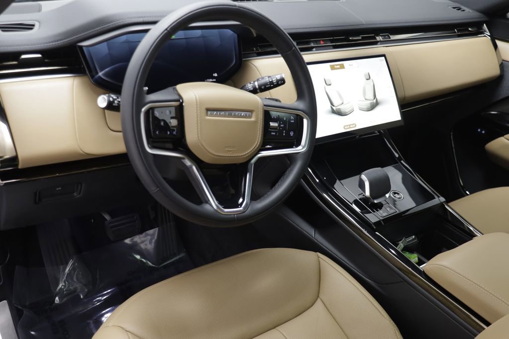 Certified 2025 Land Rover Range Rover Sport SE AWD/4WD image 6