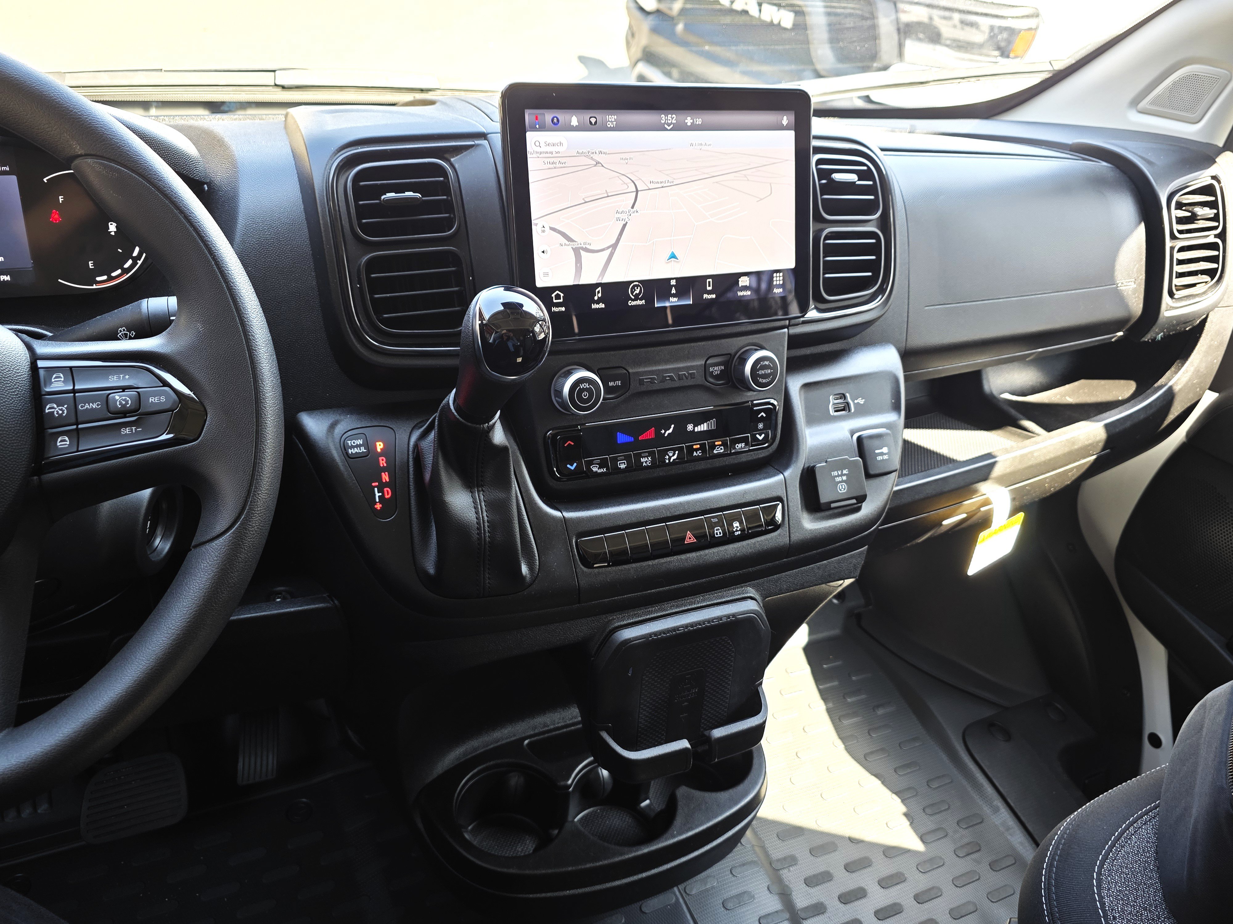 New 2023 RAM ProMaster 2500 w/ Safety Group FWD image 13