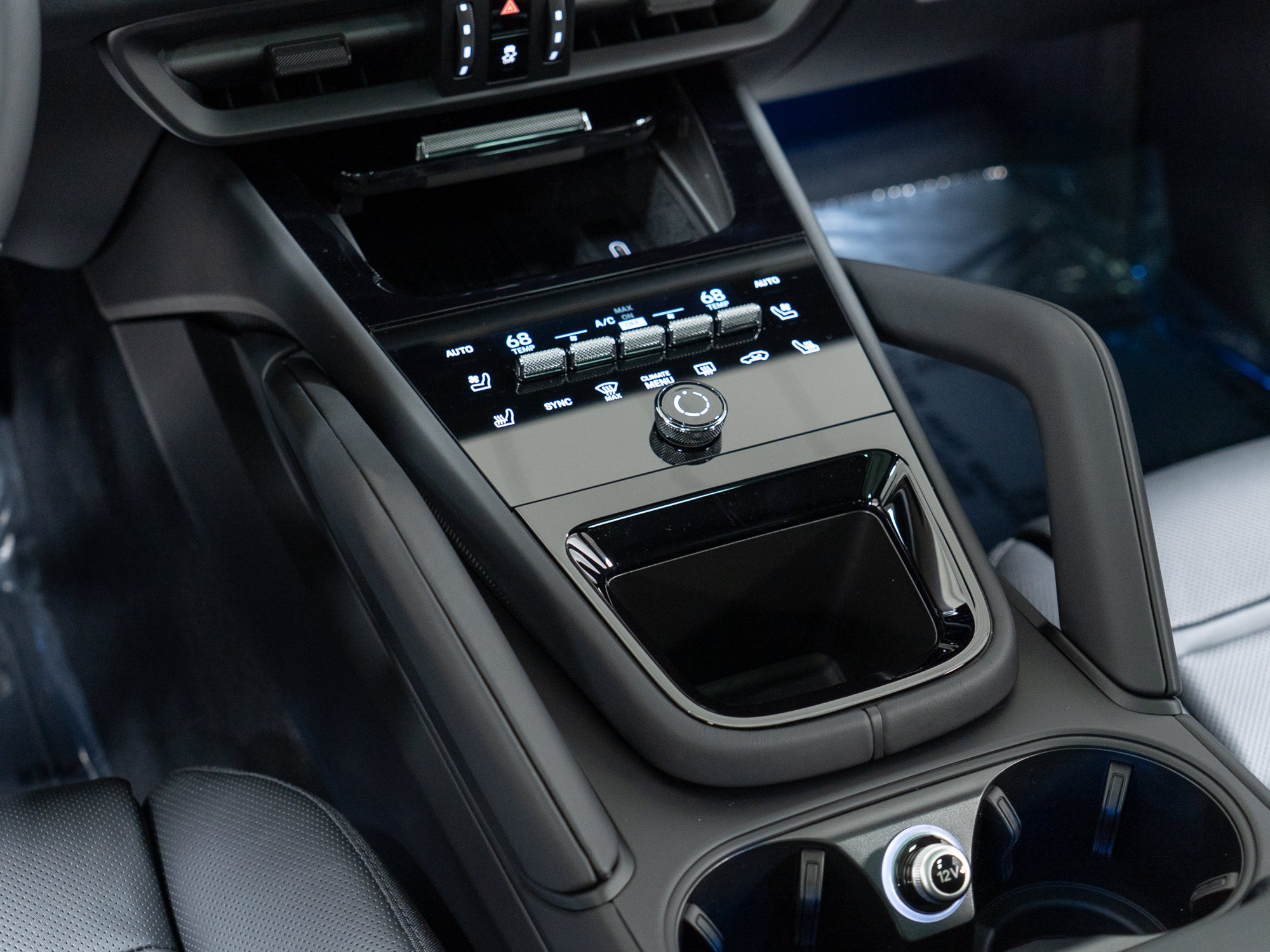 New 2026 Porsche Cayenne GTS AWD/4WD image 27