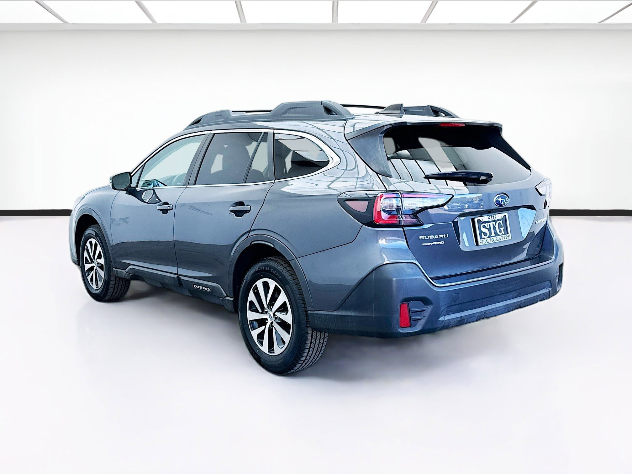 Used 2022 Subaru Outback Premium image 6