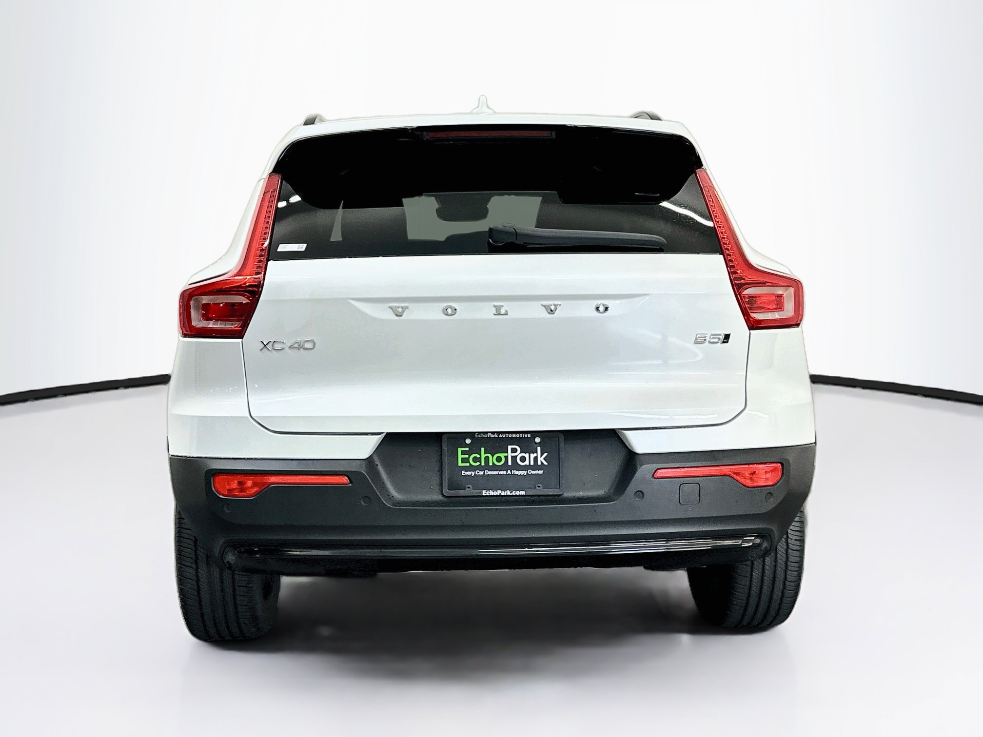 Used 2024 Volvo XC40 B5 Core w/ Protection Package Premier AWD/4WD image 7