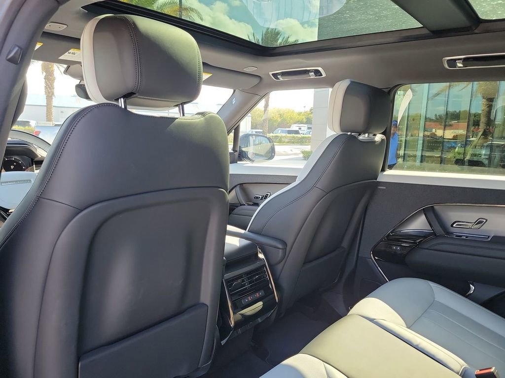 Certified 2025 Land Rover Range Rover Sport Dynamic SE AWD/4WD image 17