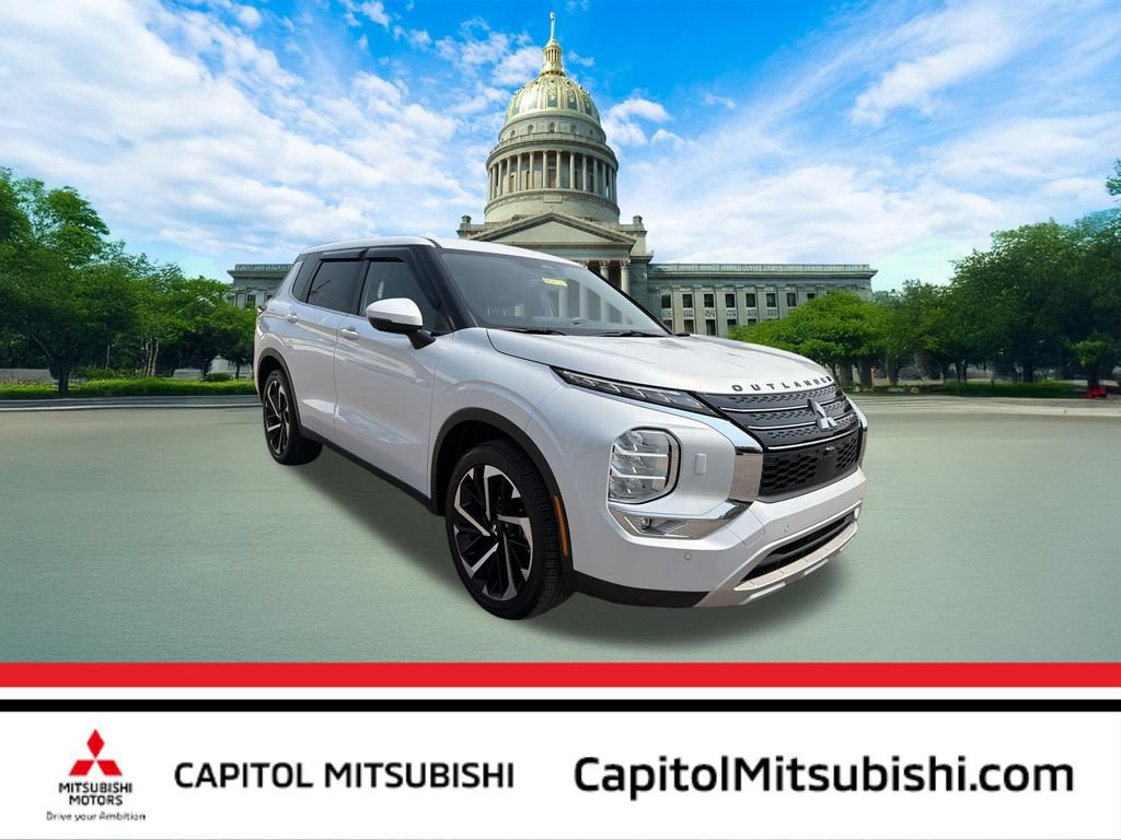 Used 2024 Mitsubishi Outlander SE