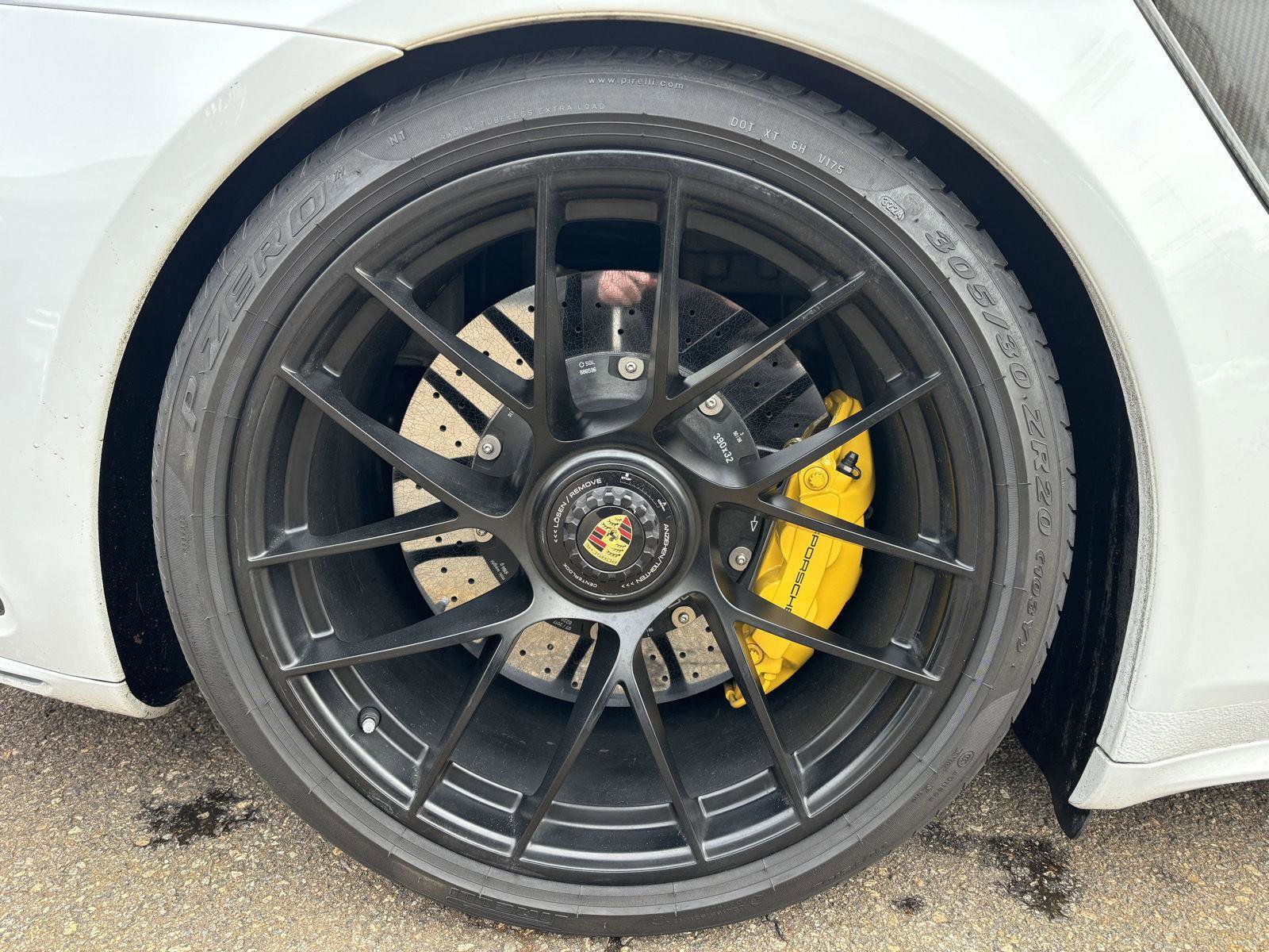 Used 2017 Porsche 911 Turbo S image 31