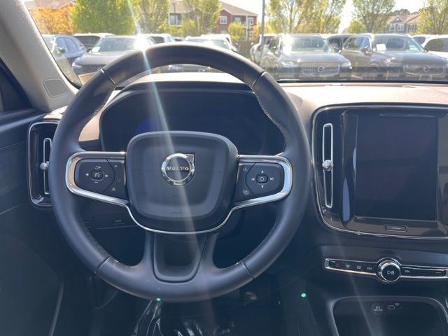 Used 2026 Volvo XC40 B5 Plus w/ Protection Package Premier AWD/4WD image 22