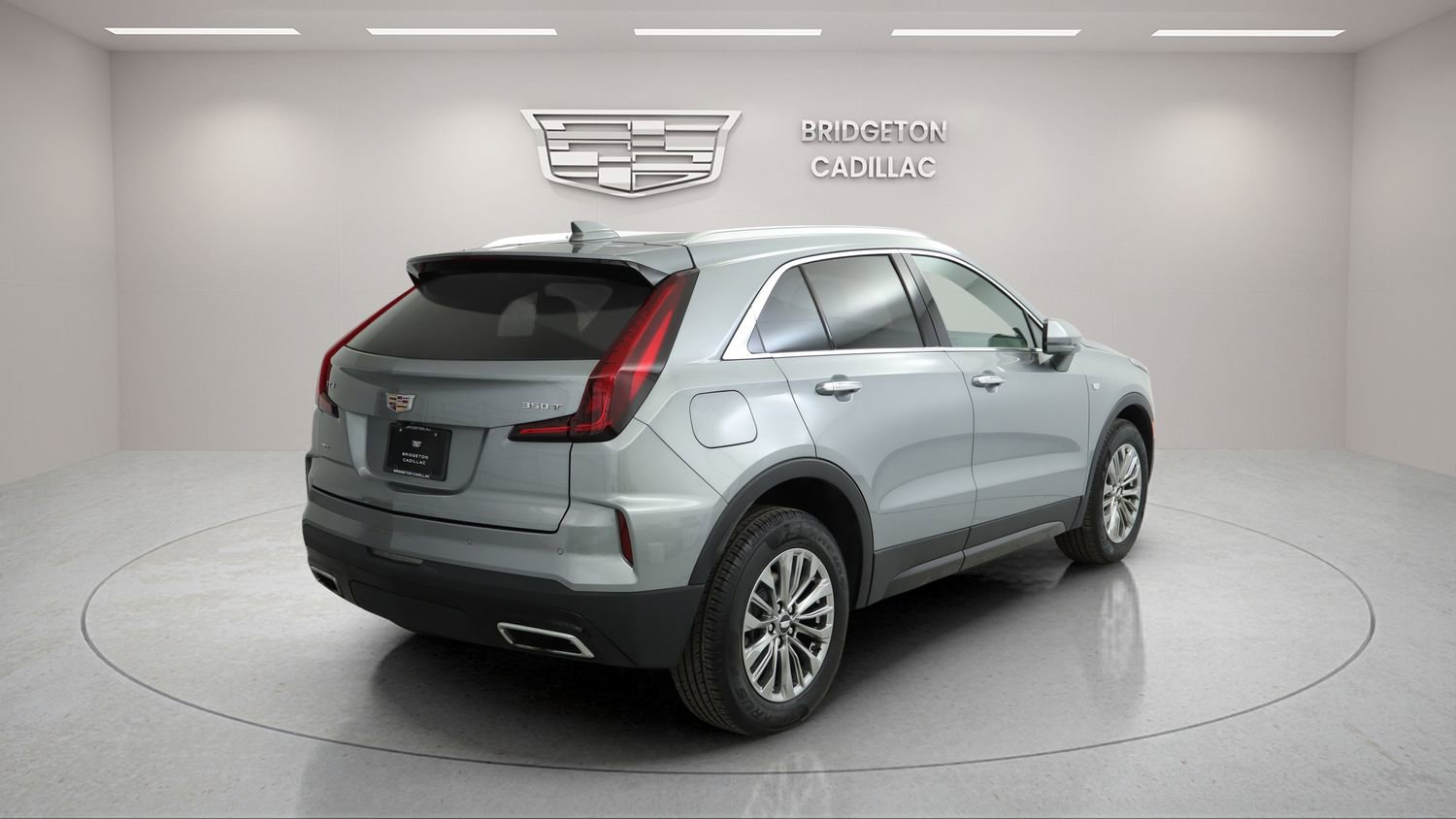 Certified 2024 Cadillac XT4 Premium Luxury image 3