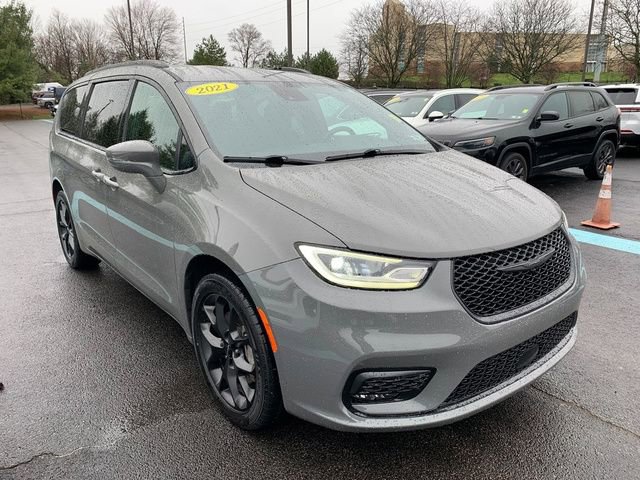 Used 2021 Chrysler Pacifica Touring w/ Cold Weather Group image 8