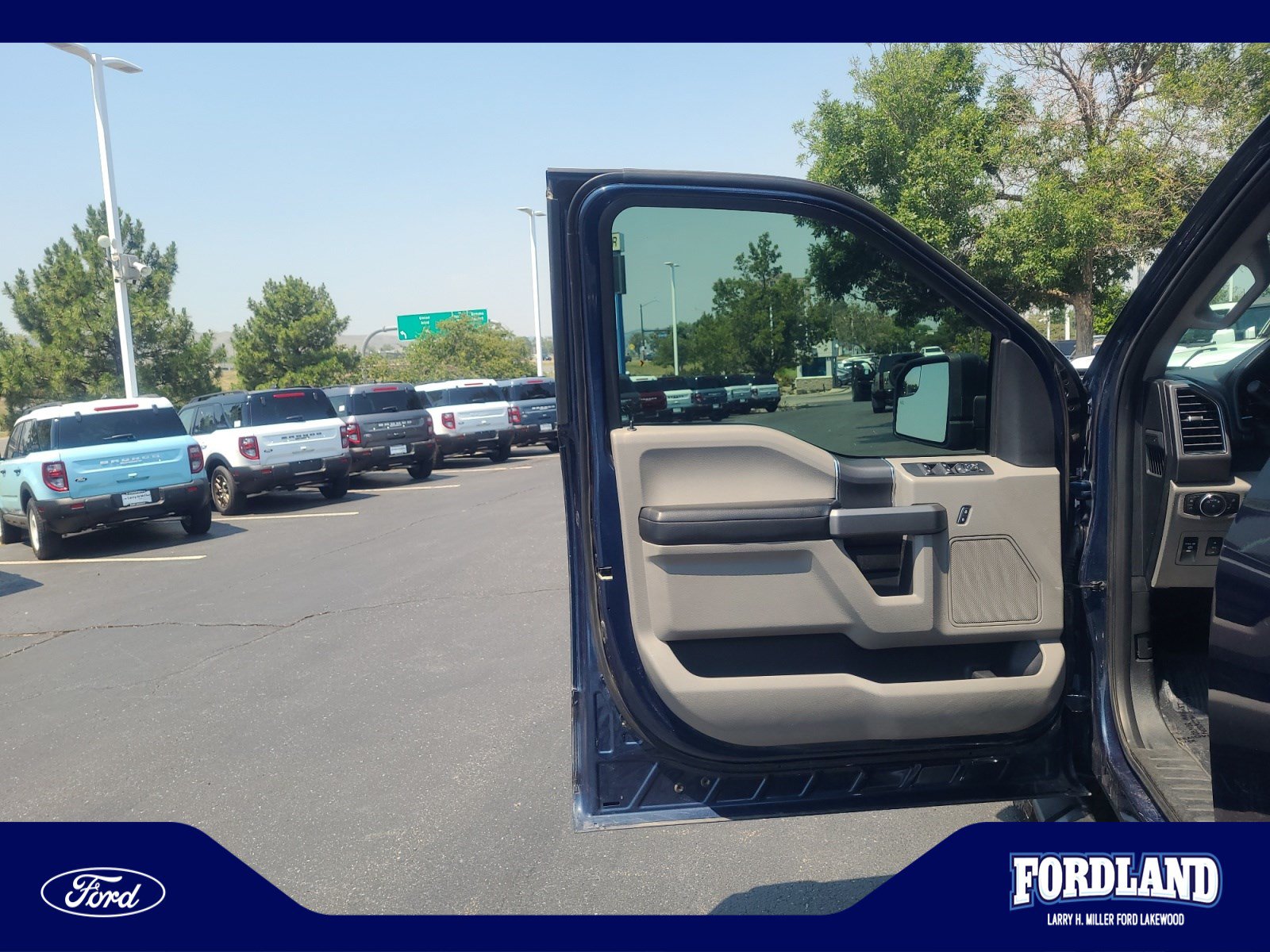 Used 2018 Ford F150 XLT w/ Equipment Group 302A Luxury AWD/4WD image 13