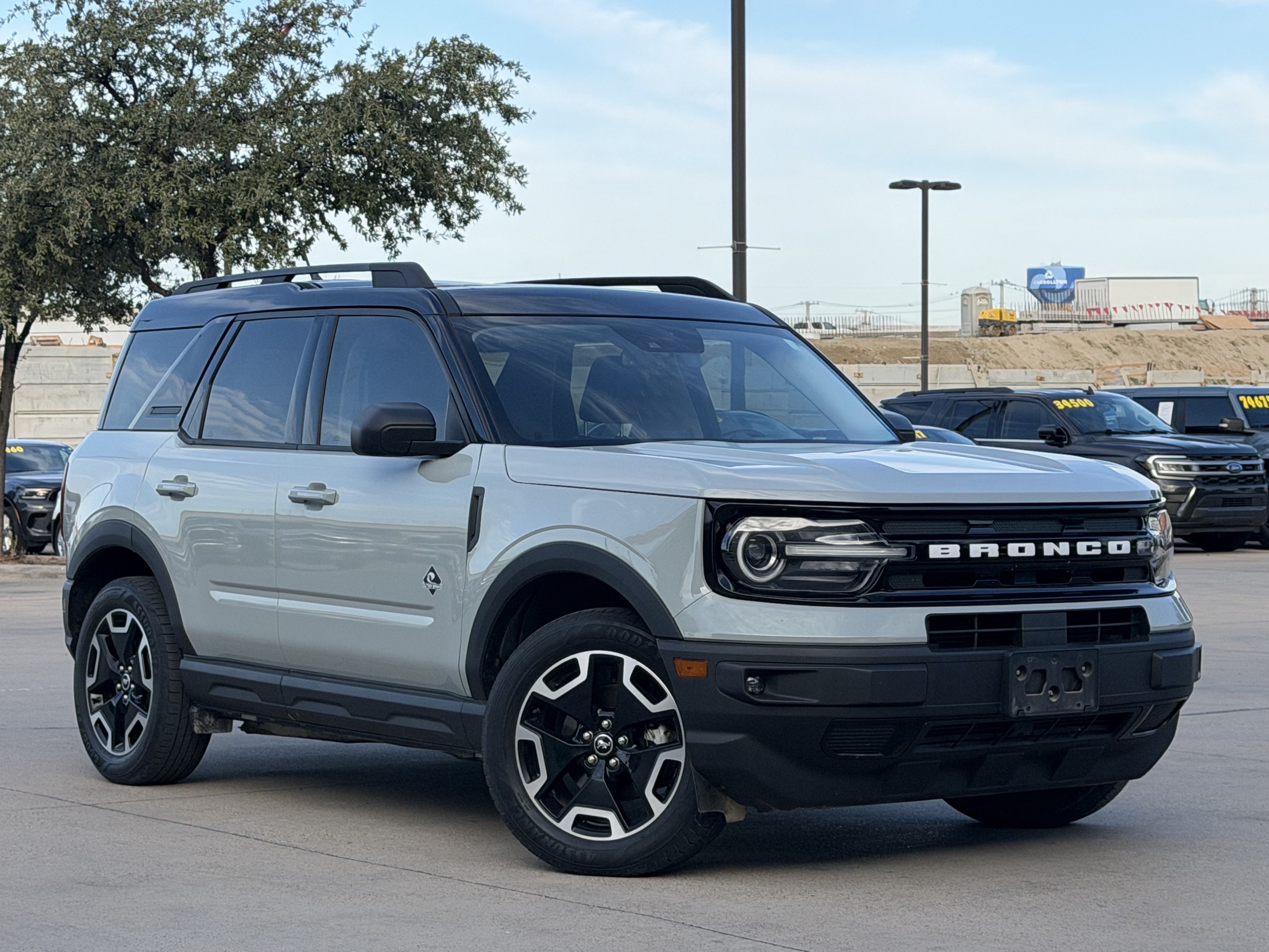 Used 2021 Ford Bronco Sport Outer Banks w/ Outer Banks Package AWD/4WD image 2