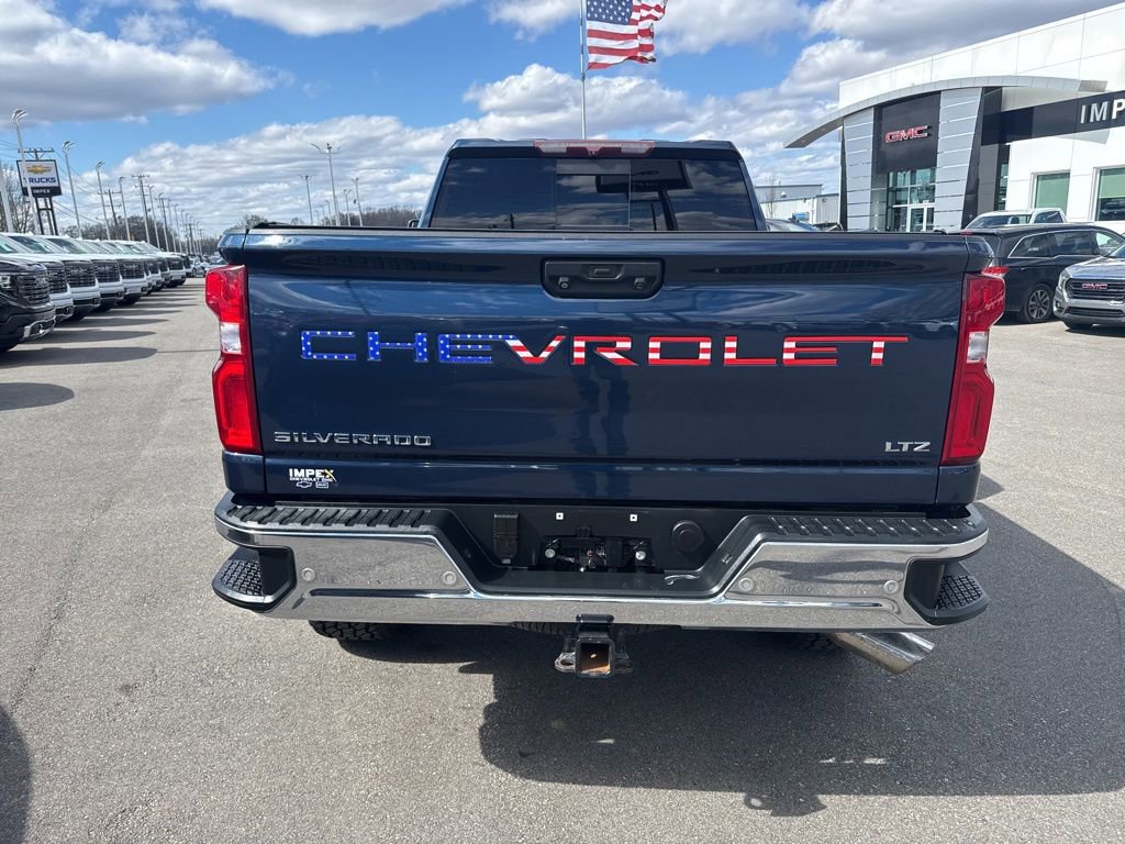 Used 2020 Chevrolet Silverado 2500 LTZ w/ LTZ Plus Package image 4