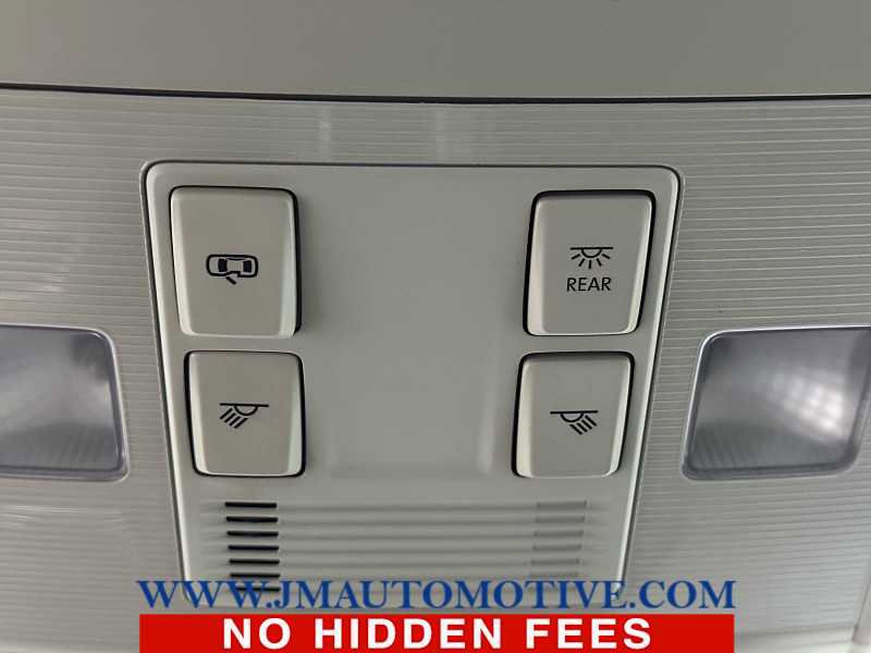 Used 2024 Volkswagen Jetta SE FWD image 35