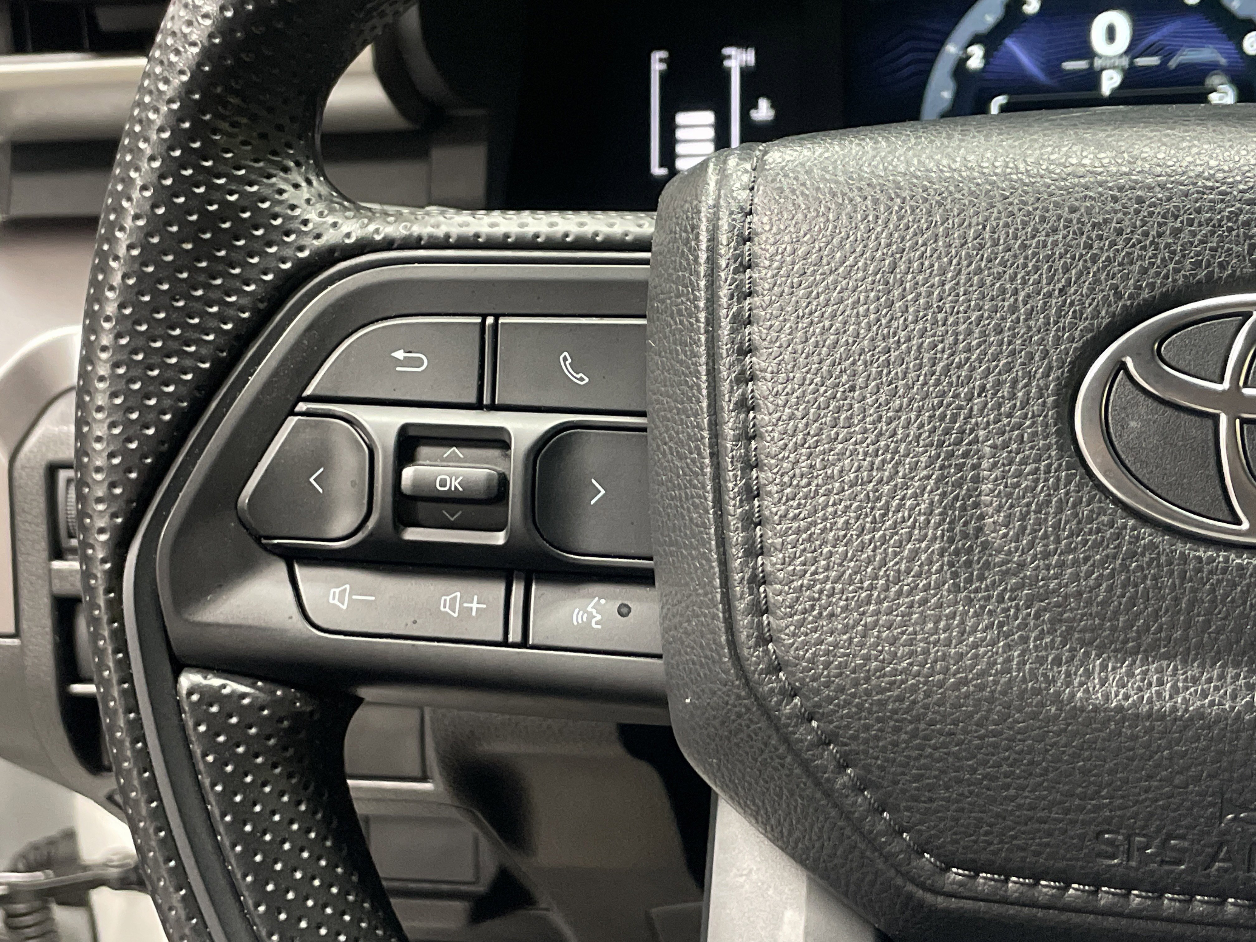 Used 2024 Toyota Tacoma SR5 RWD image 19