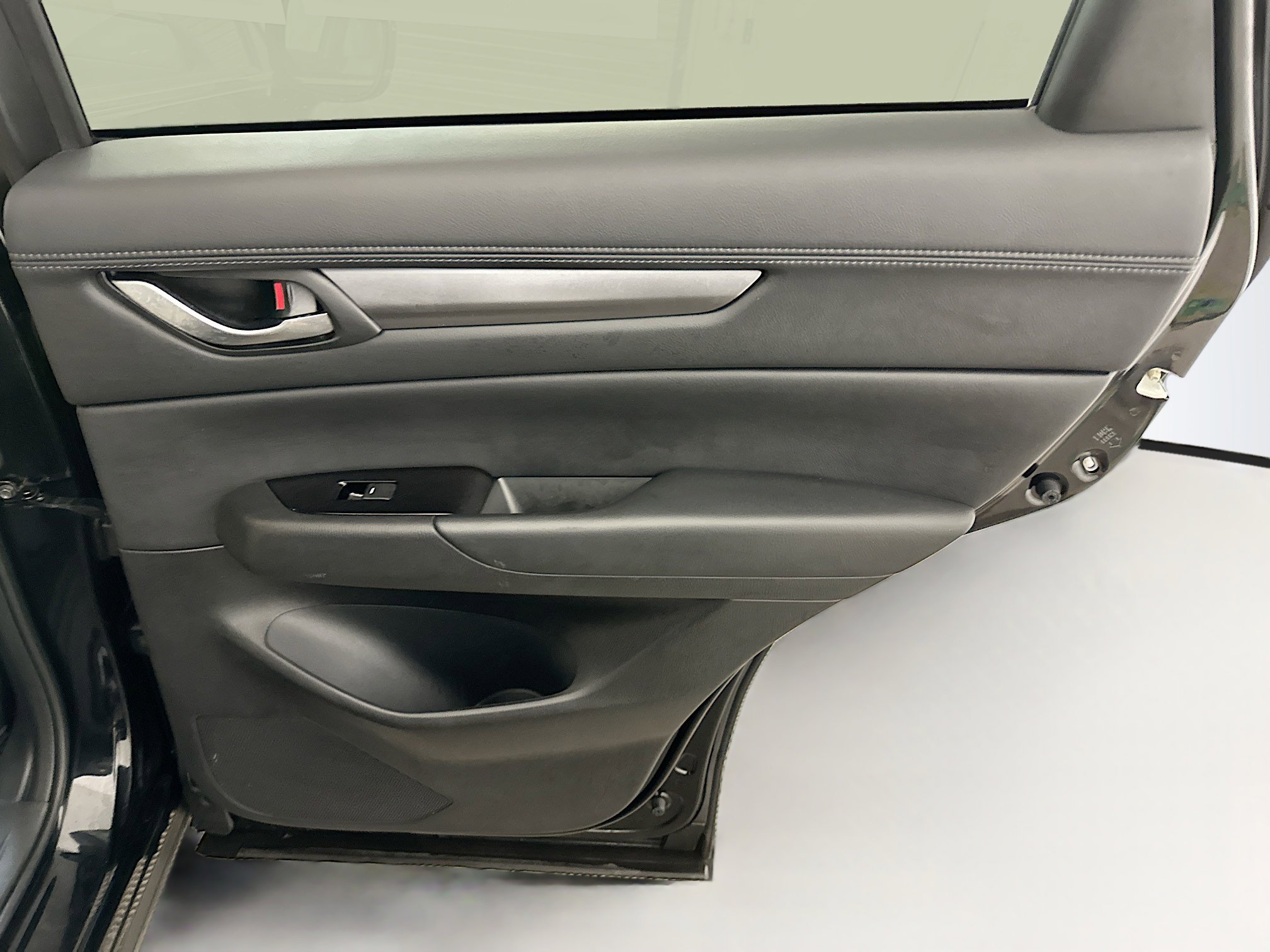 Used 2025 MAZDA CX-5 AWD 2.5 S w/ Preferred Package image 33