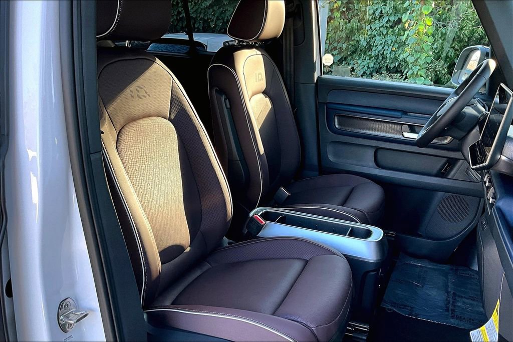 Certified 2025 Volkswagen ID. Buzz Pro S image 6