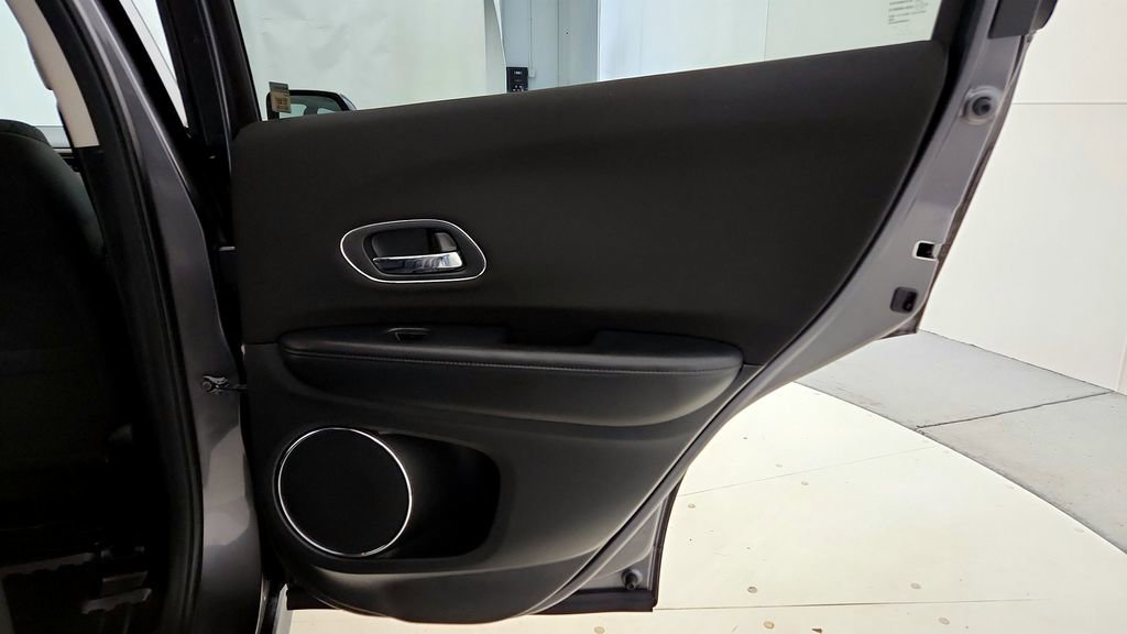 Used 2016 Honda HR-V EX image 19