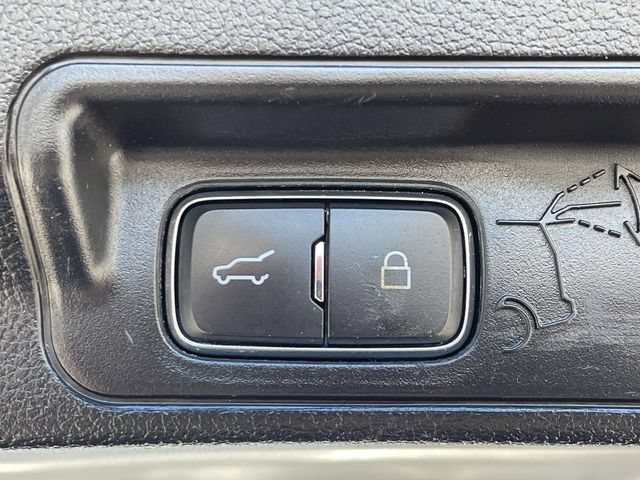 Used 2020 Ford Explorer Limited AWD/4WD image 10