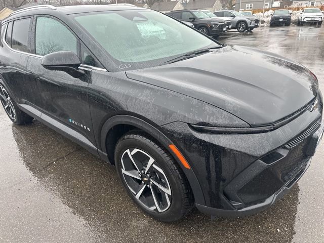 New 2026 Chevrolet Equinox EV LT AWD/4WD image 7