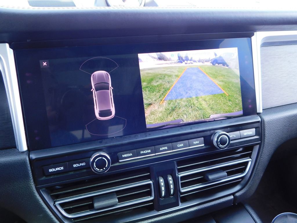 Used 2020 Porsche Macan GTS image 40