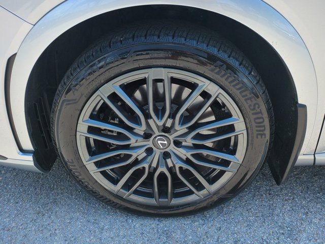 Certified 2023 Lexus RX 500h F Sport w/ Cold Area Package AWD/4WD image 11