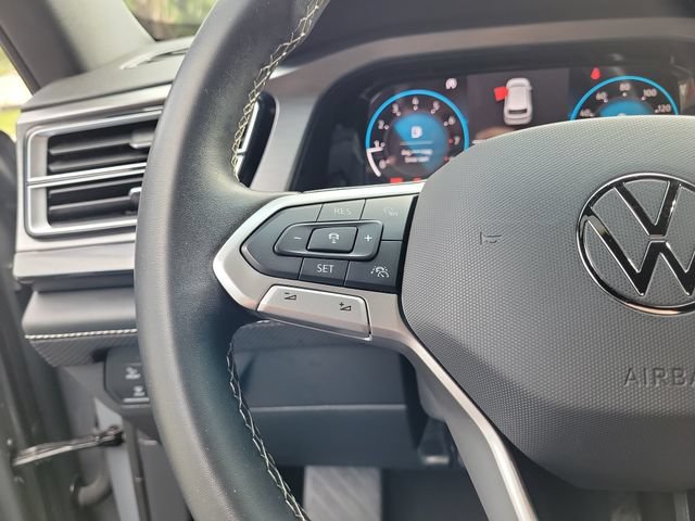 Used 2024 Volkswagen Atlas Cross Sport SE FWD image 24