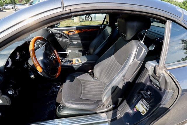 Used 2011 Mercedes-Benz SL 550 image 27