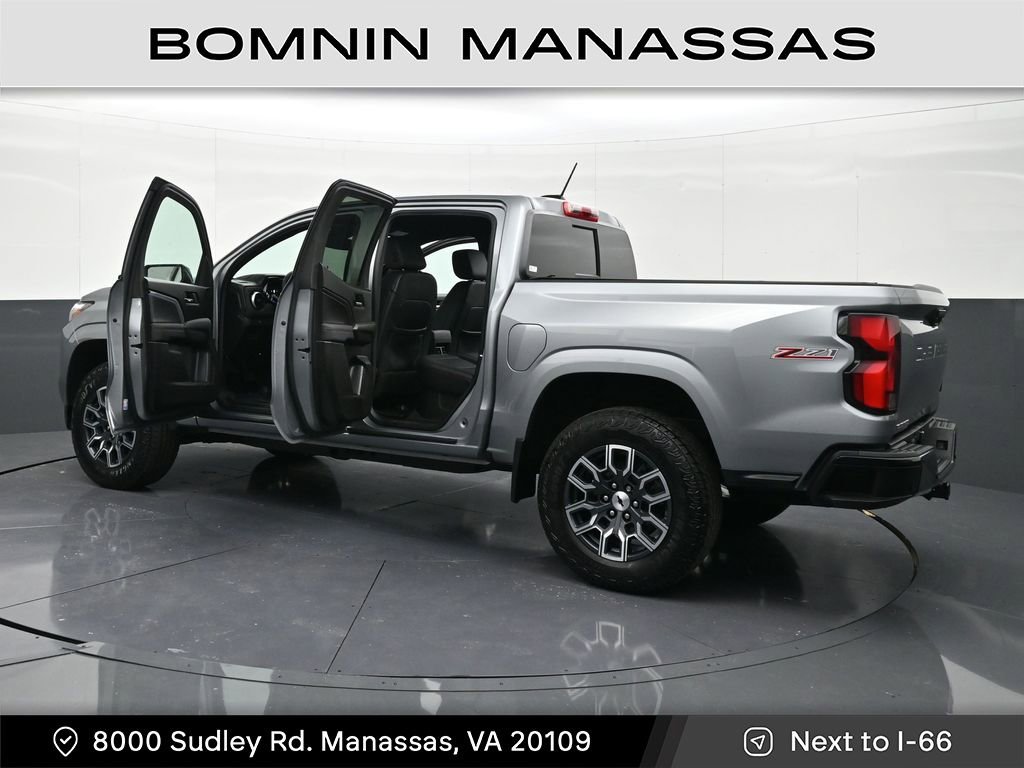 Used 2024 Chevrolet Colorado Z71 w/ Z71 Convenience Package 2 image 37