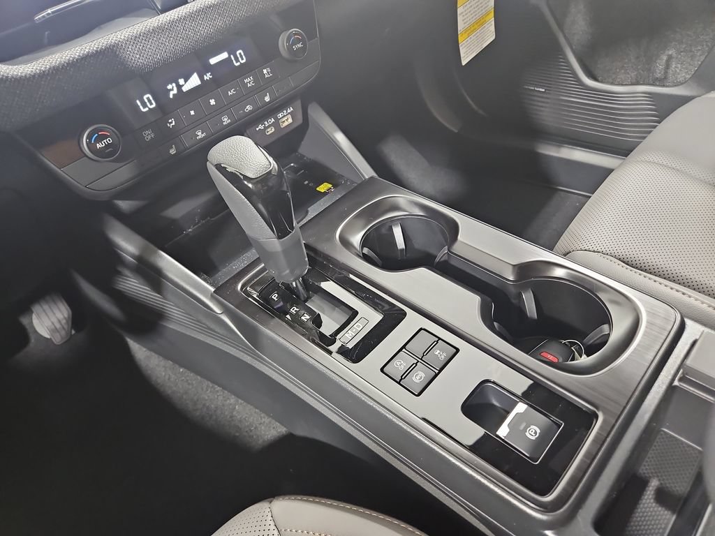 New 2026 Subaru Outback Limited AWD/4WD image 24