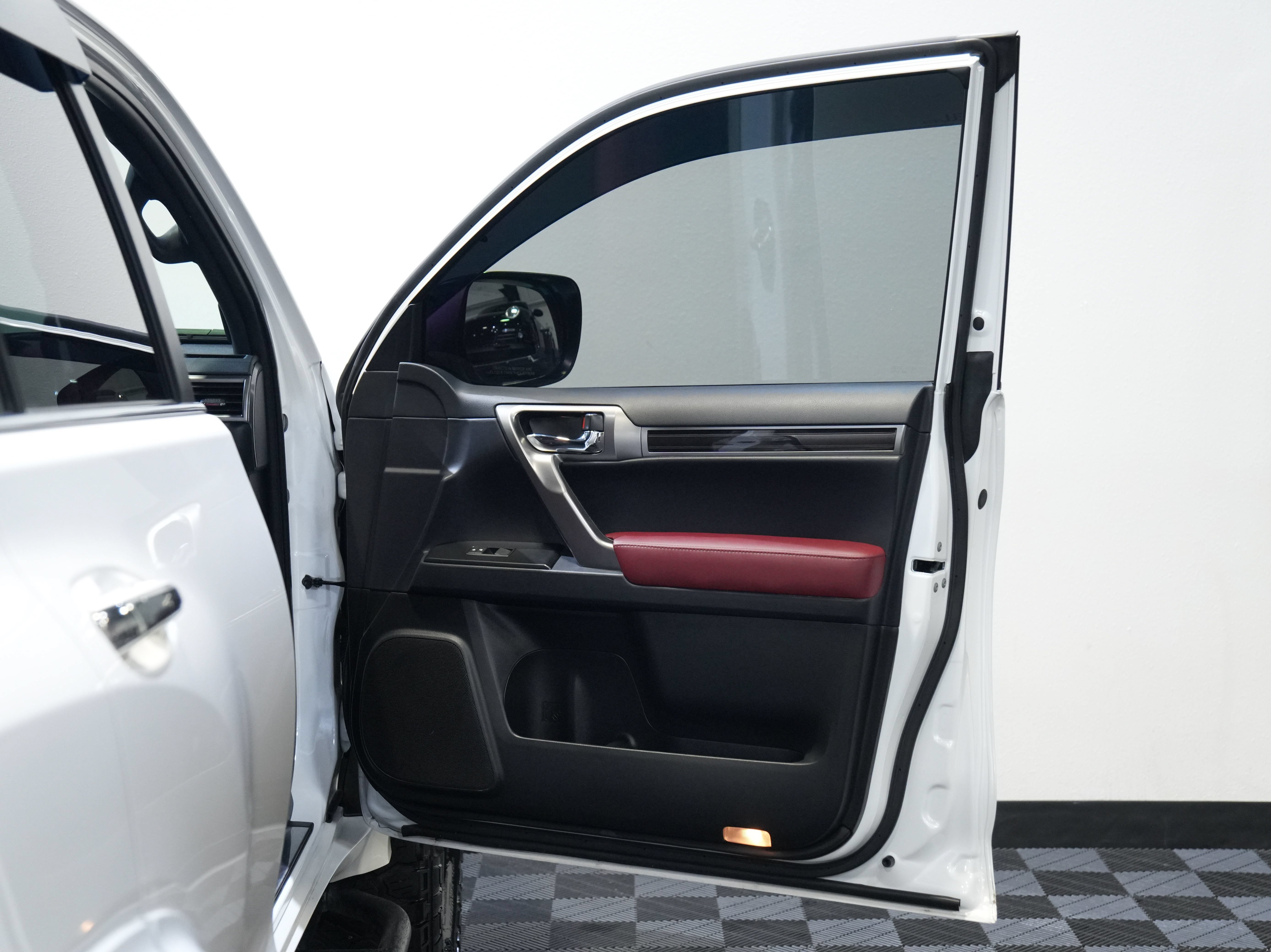 Used 2023 Lexus GX 460 Premium w/ Premium Package AWD/4WD image 22