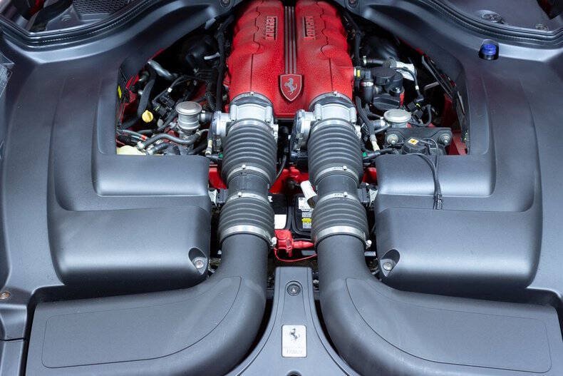 Used 2010 Ferrari California RWD image 63