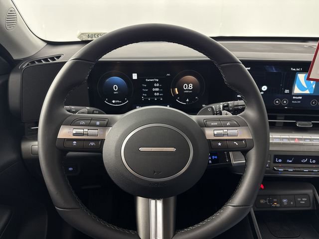 Certified 2025 Hyundai Kona SEL image 29