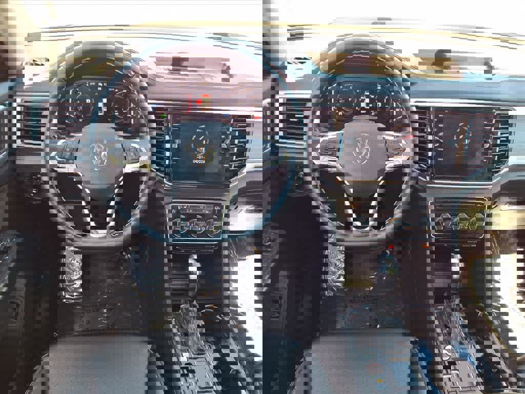 Used 2023 Volkswagen Atlas SE w/ Panoramic Sunroof Package image 8