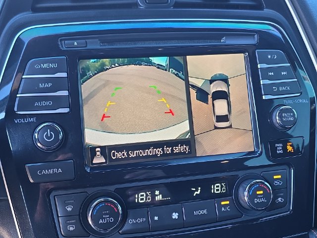 Used 2022 Nissan Maxima SR FWD image 17