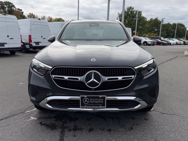 Used 2023 Mercedes-Benz GLC 300 4MATIC image 2