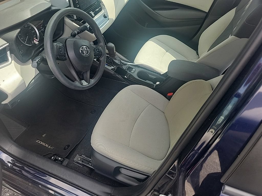 Certified 2021 Toyota Corolla LE FWD image 5