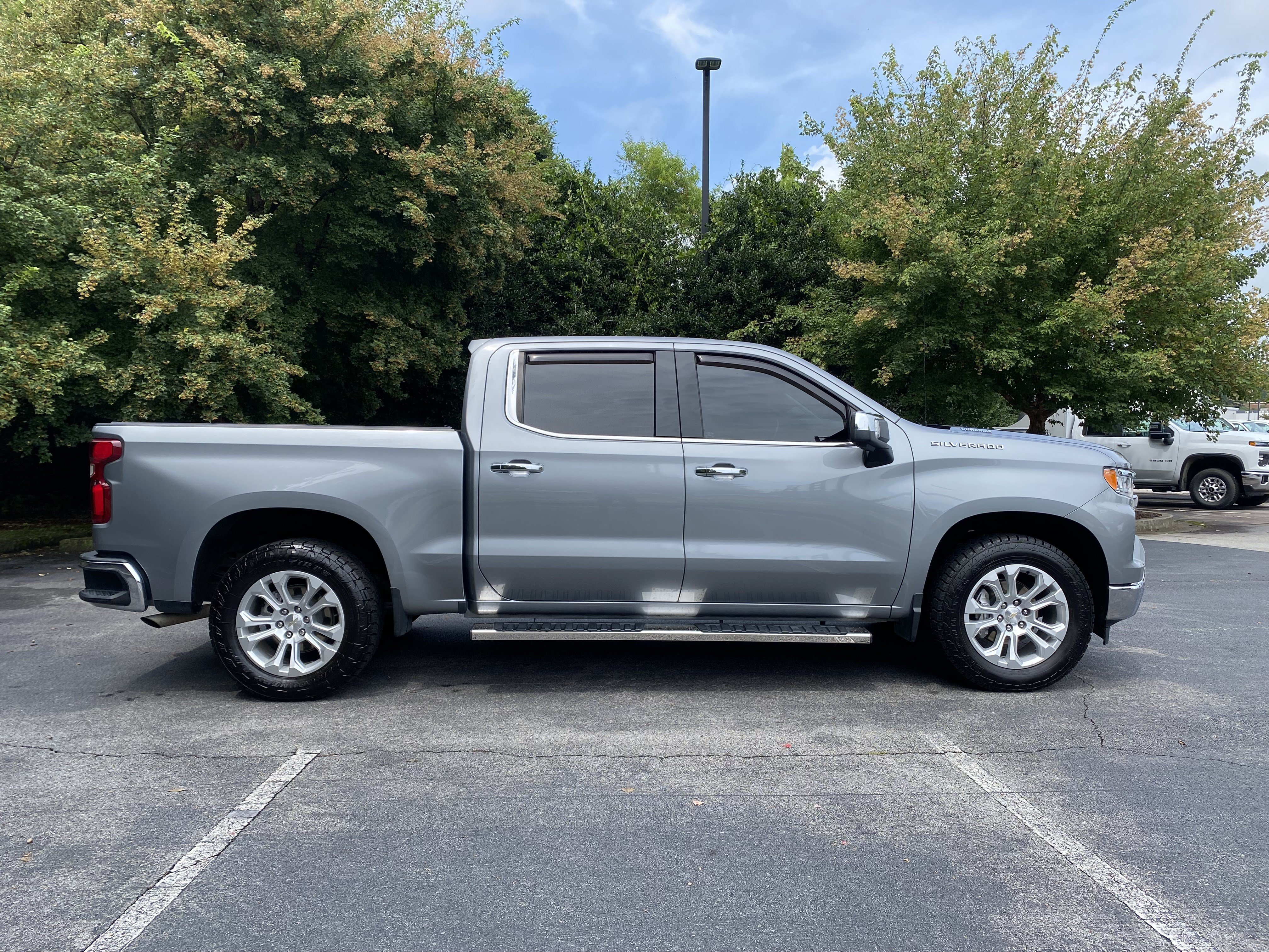 Used 2023 Chevrolet Silverado 1500 LTZ RWD image 10