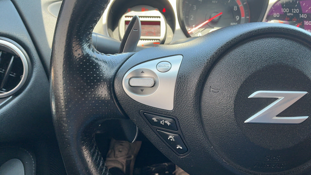 Used 2020 Nissan 370Z Coupe RWD image 10