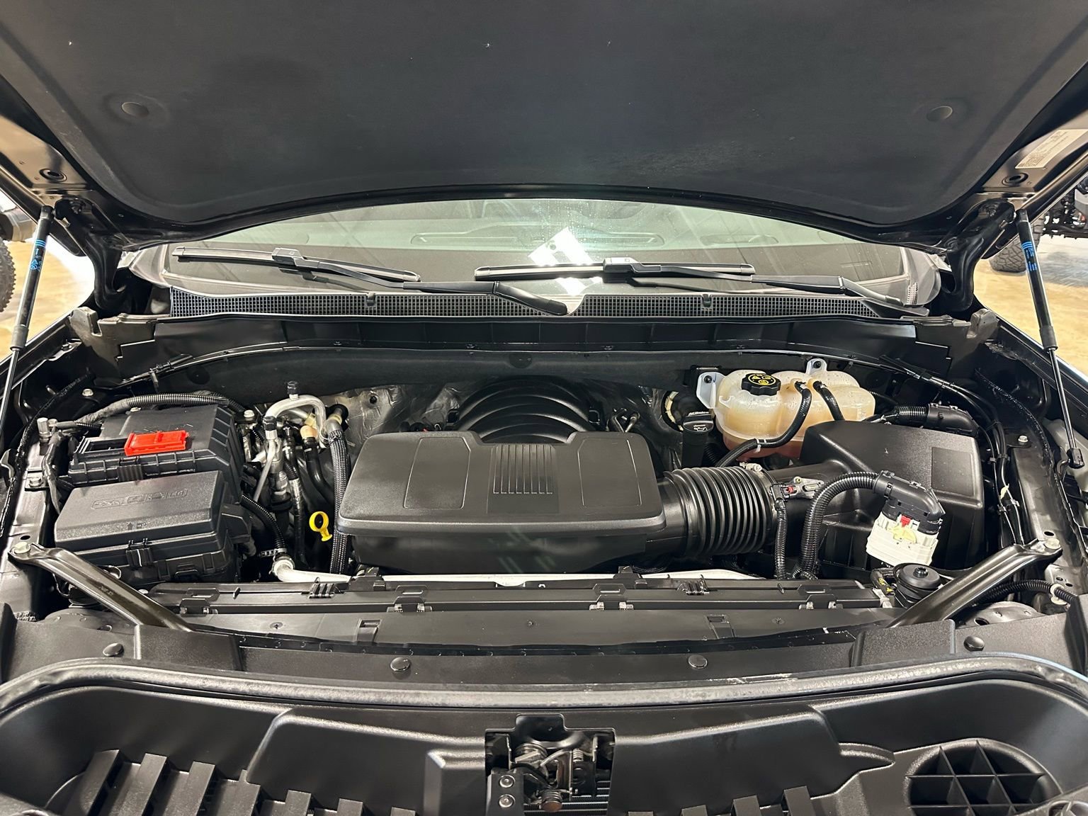 Used 2024 Chevrolet Tahoe RST w/ Sport Performance Package image 47