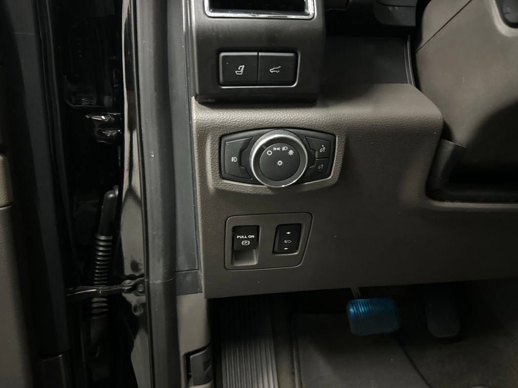 Used 2021 Ford Expedition Max Limited RWD image 30